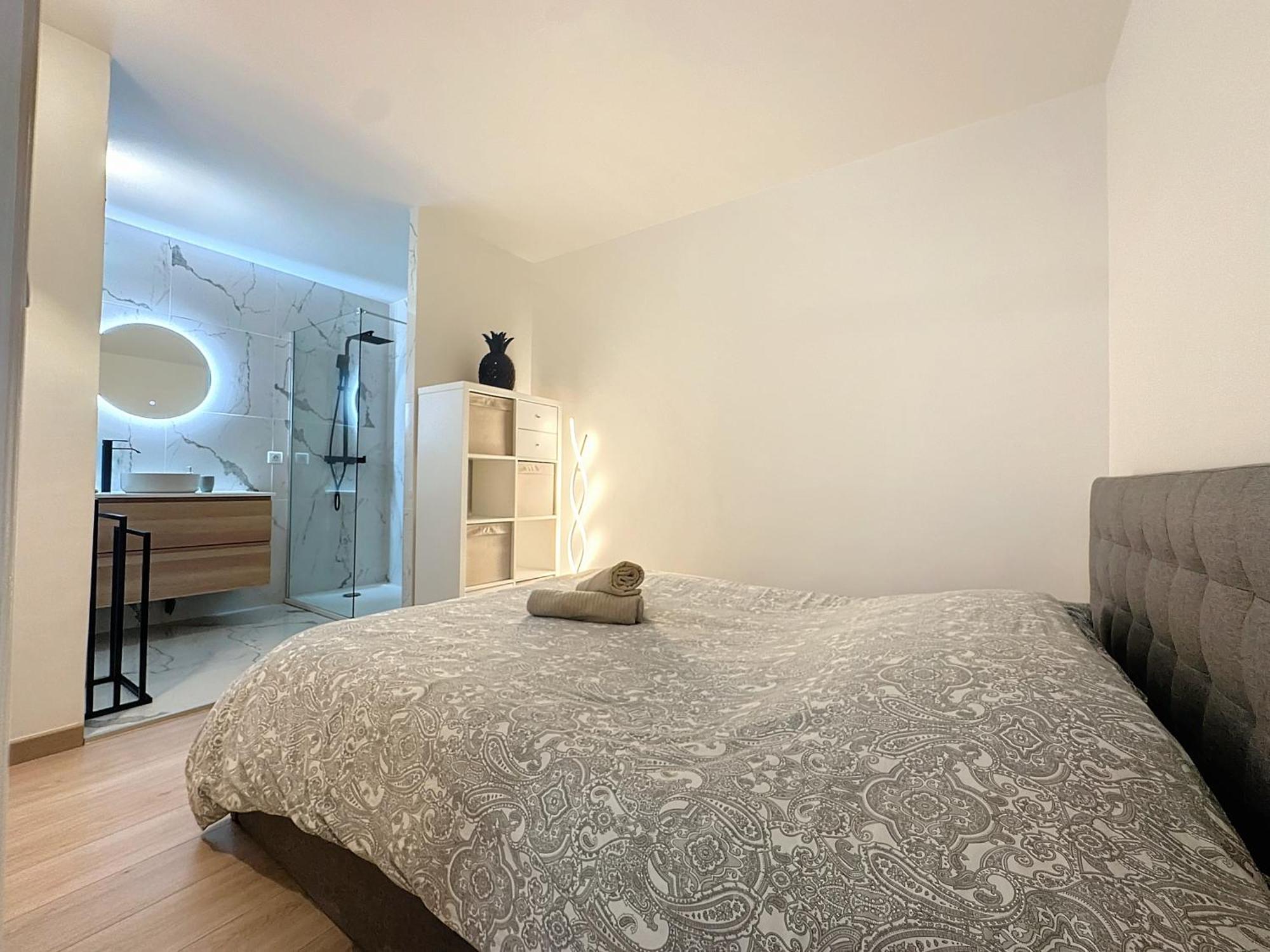 2 Pieces - Parking - Jacuzzi - Food & Drink - Love Menton Eksteriør bilde