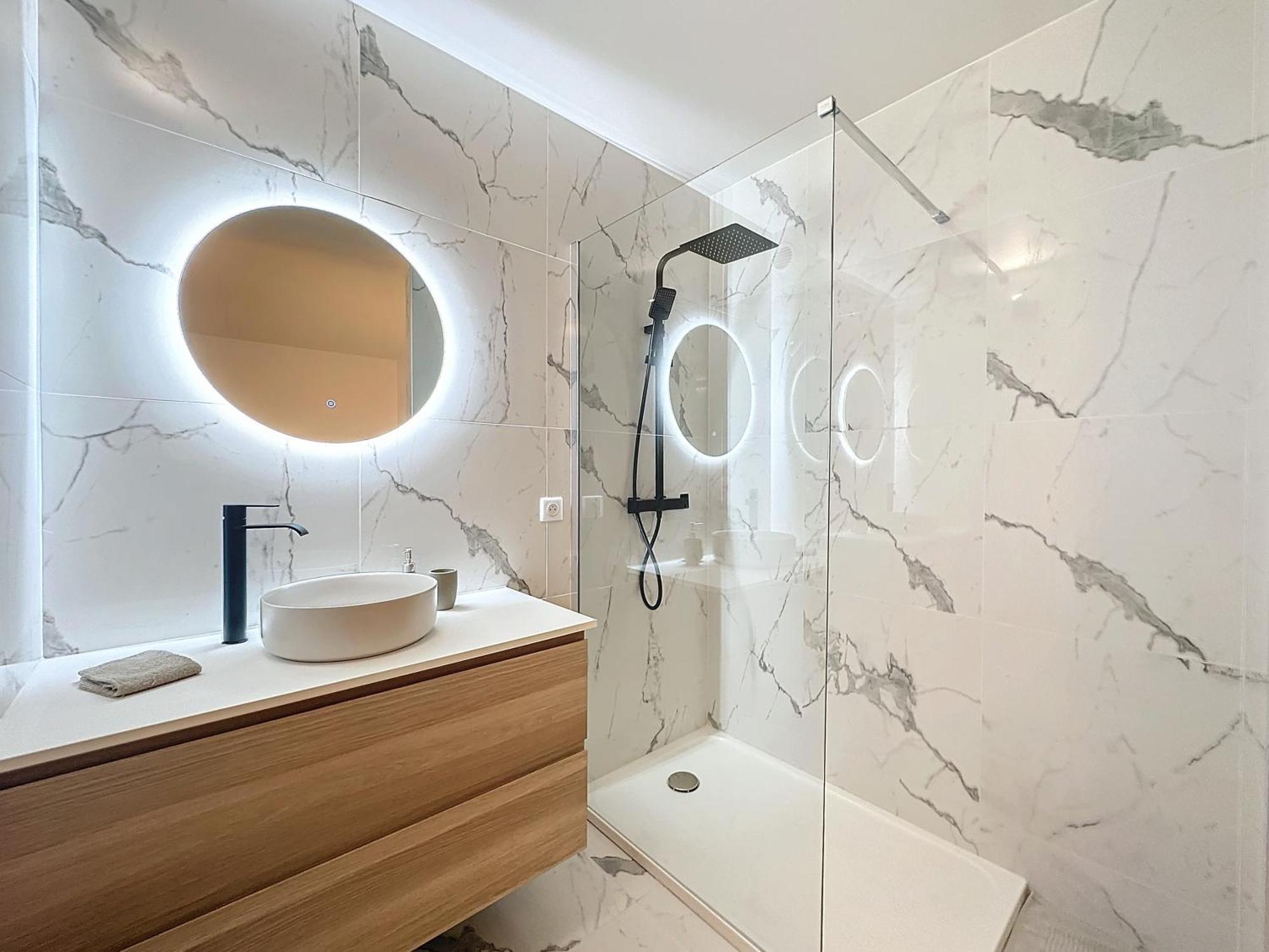 2 Pieces - Parking - Jacuzzi - Food & Drink - Love Menton Eksteriør bilde