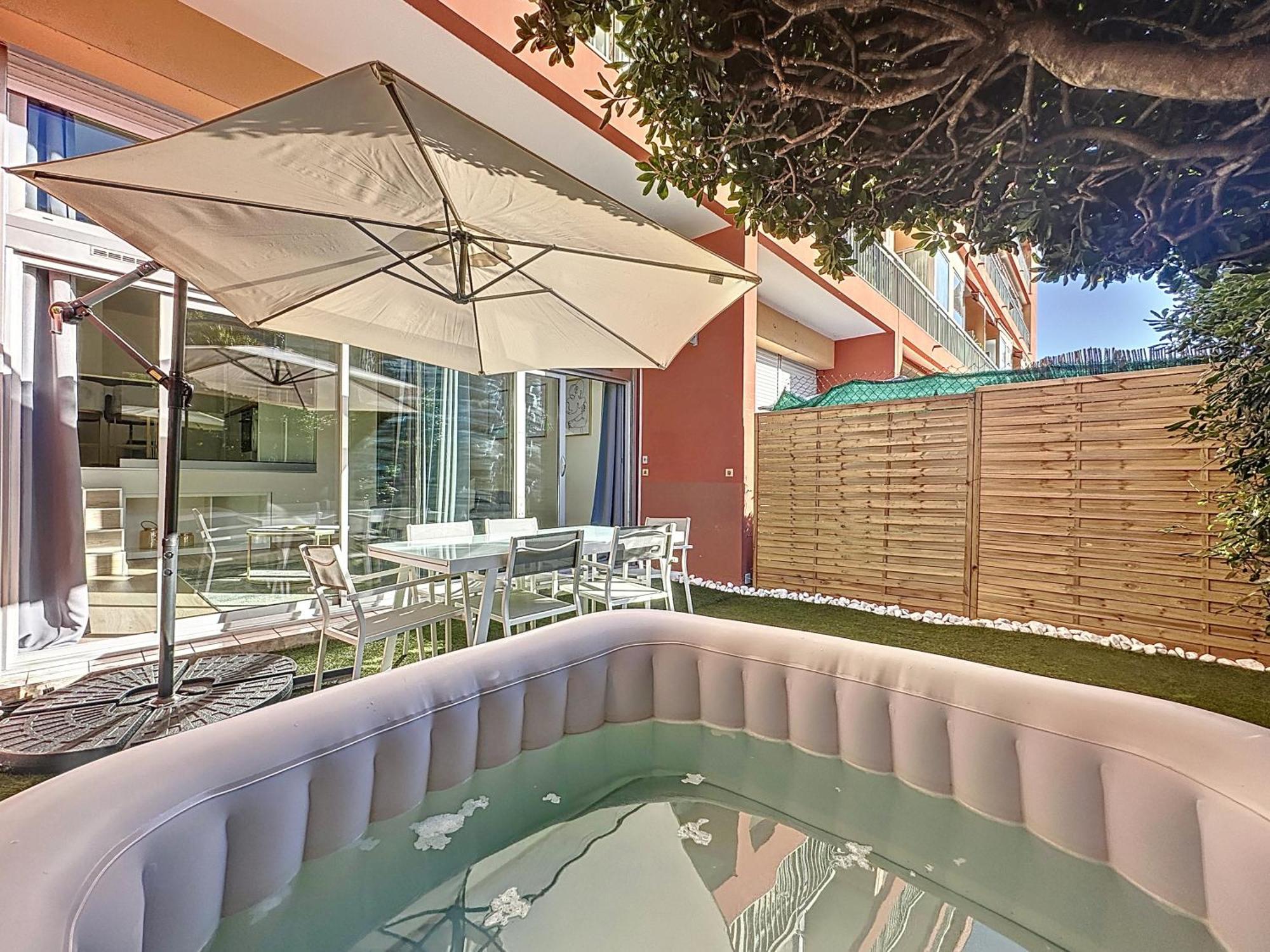 2 Pieces - Parking - Jacuzzi - Food & Drink - Love Menton Eksteriør bilde